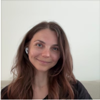Yana Holub