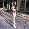 Simran Kaur's avatar
