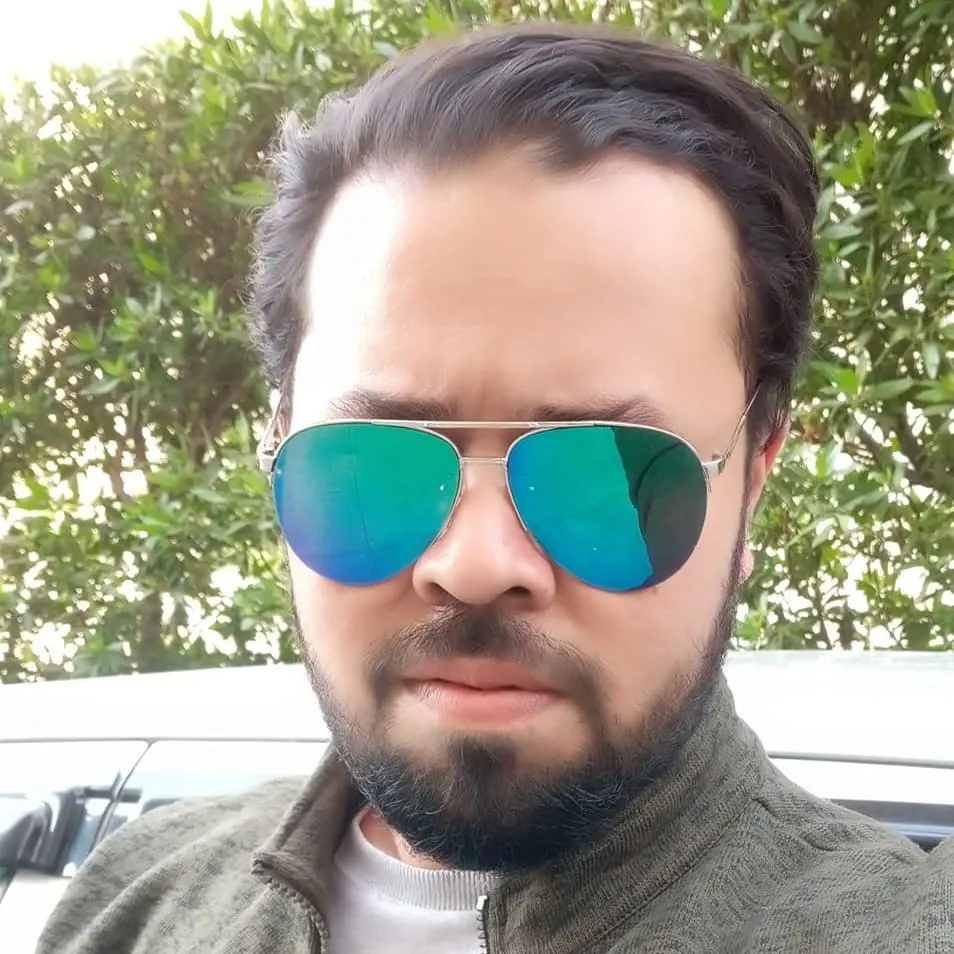 Juned Saifi's avatar