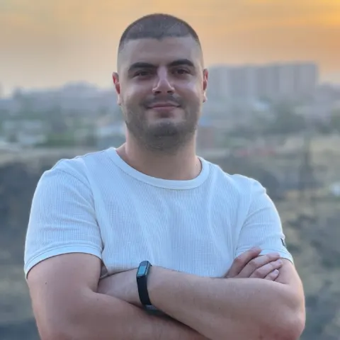 Narek Karapetyan's avatar