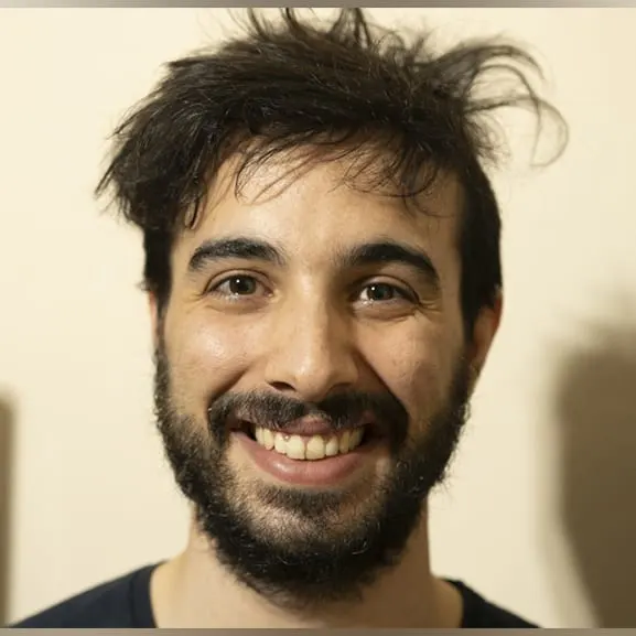Alejandro | Aura Media Lab's avatar