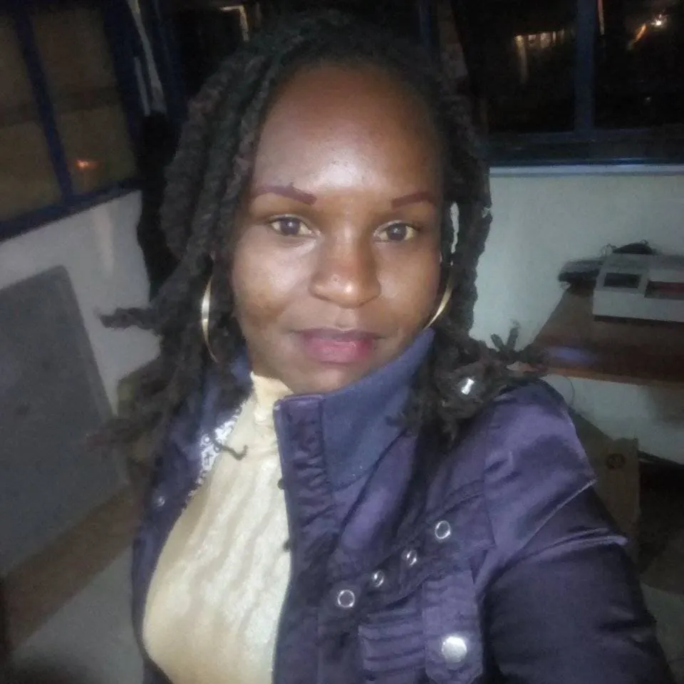 Esther Wagura's avatar