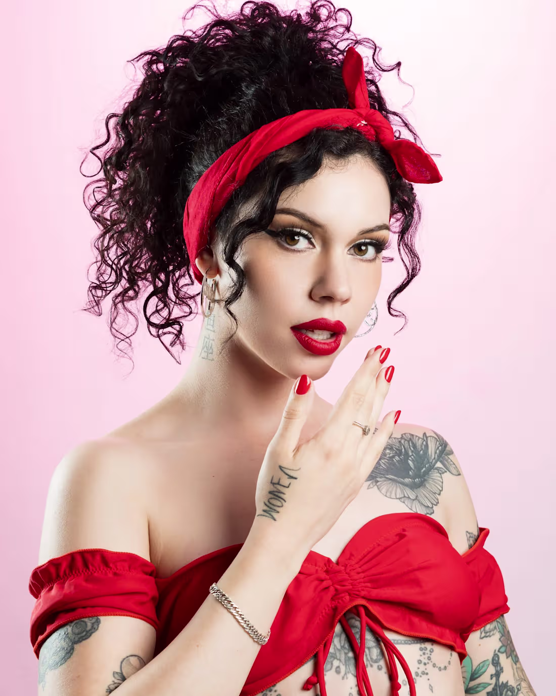 Cover image for High-End Editorial Retouching: Professional Model