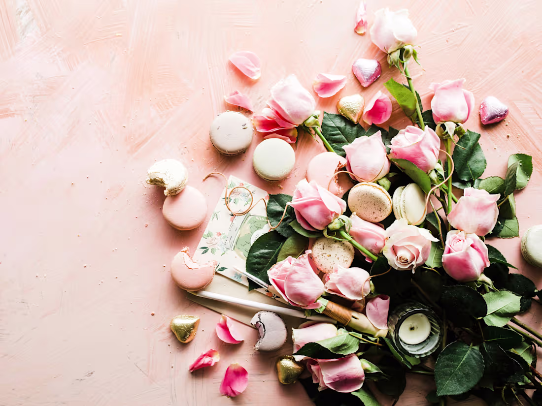 Cover image for Blog Post - Convert Readers to Customers (10 Friendship Flowers)