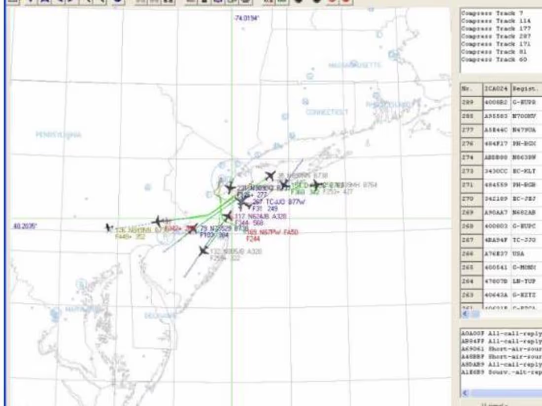 Cover image for Airplane tracker