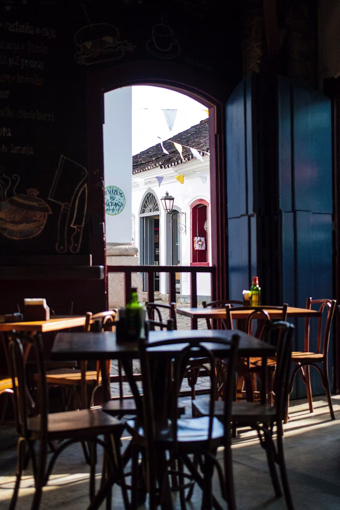Cover image for Online Article: Lunch Alone- The Importance of Connection