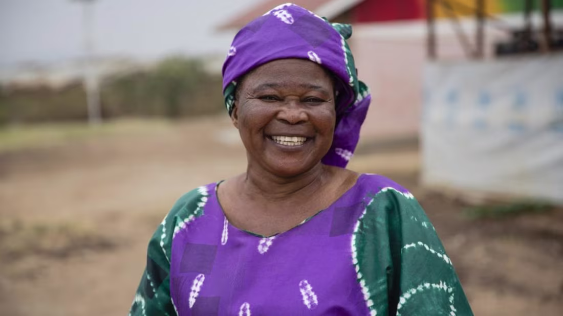 Cover image for Activist turns adversity into a fresh start for refugee women