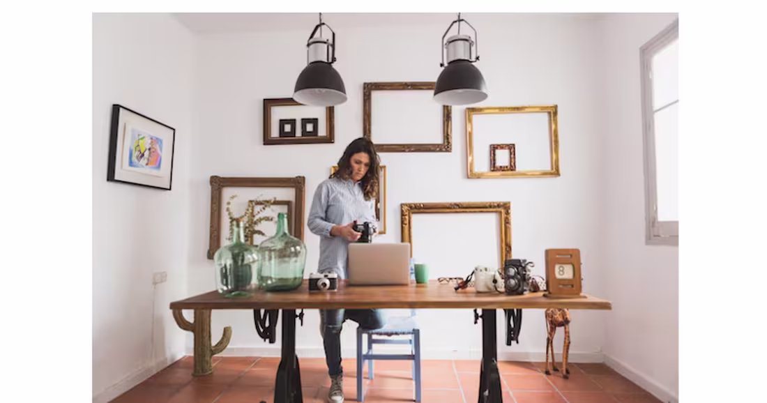 Cover image for How to Start a Home Decor Business in 2025: