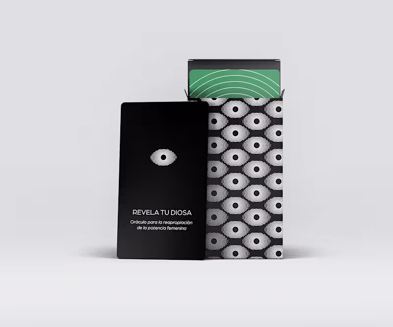 Cover image for Reveal your goddess oracle