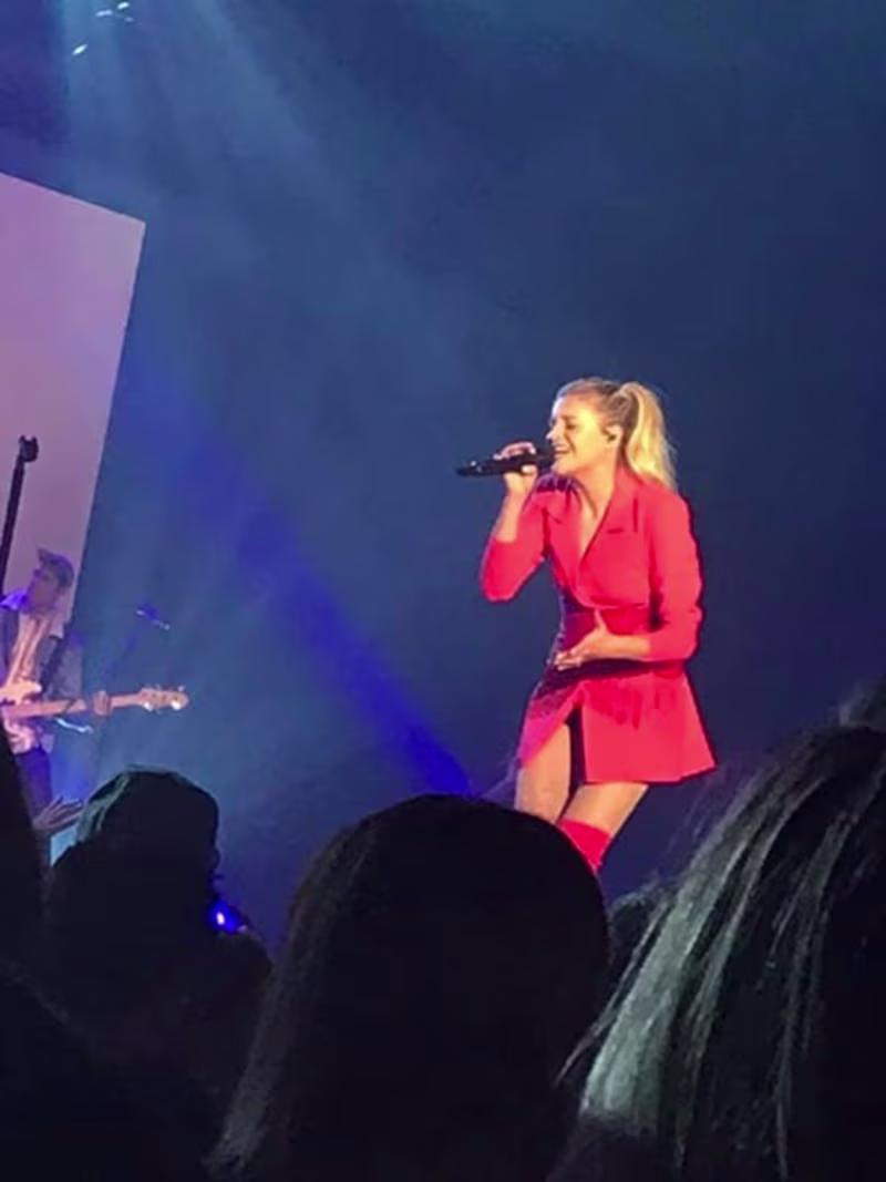Cover image for From Rising Star to One of Country Music's Biggest Names: Kelse…