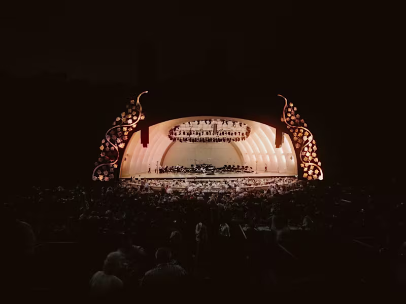 Cover image for A Midsummer Night's Dream - Projection Mapping