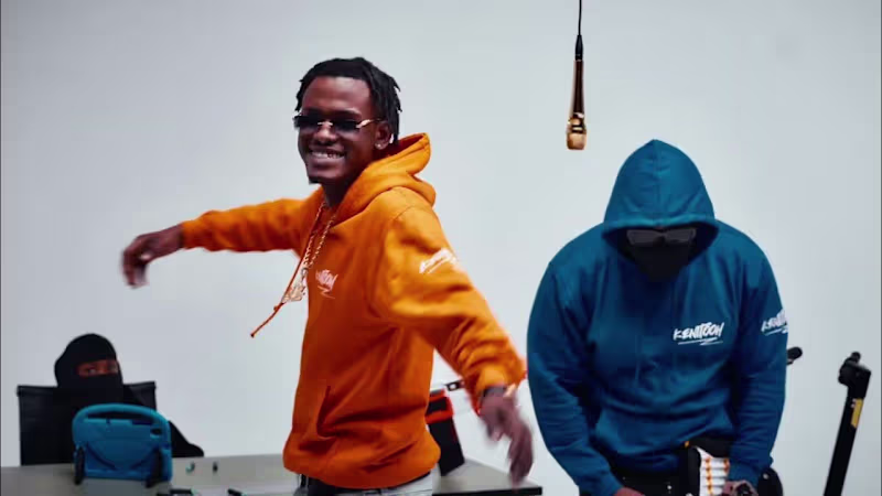 Cover image for Kenitooh - STÈP ft Yeyo Sossa | DRESSED BY SESSION | - YouTube
