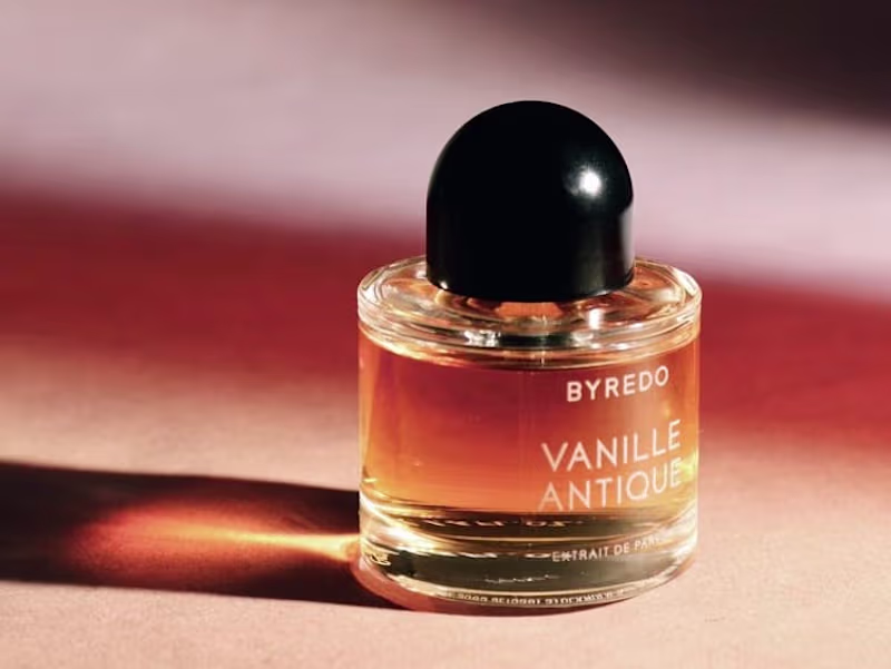 Cover image for Art direction & perfume's photoshoot