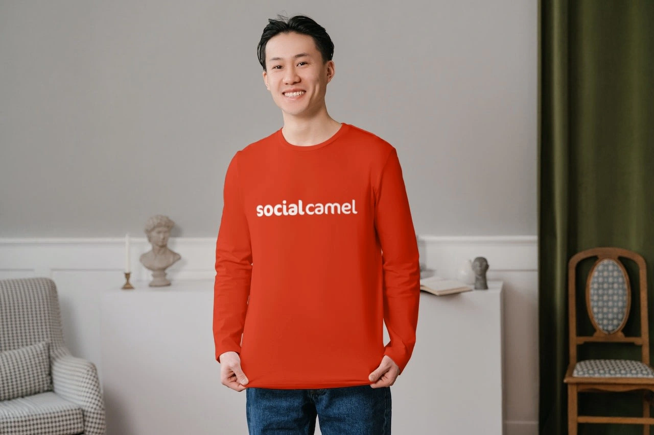 Social Camel - Tshirt design