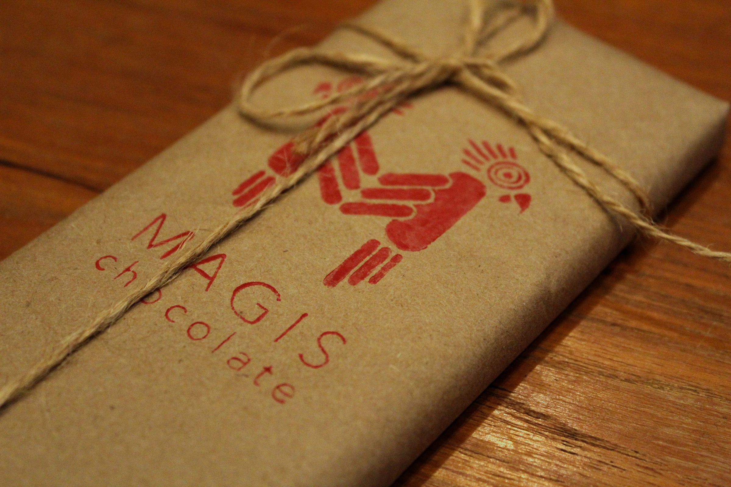 Magis Chocolate Logo and Packaging Design