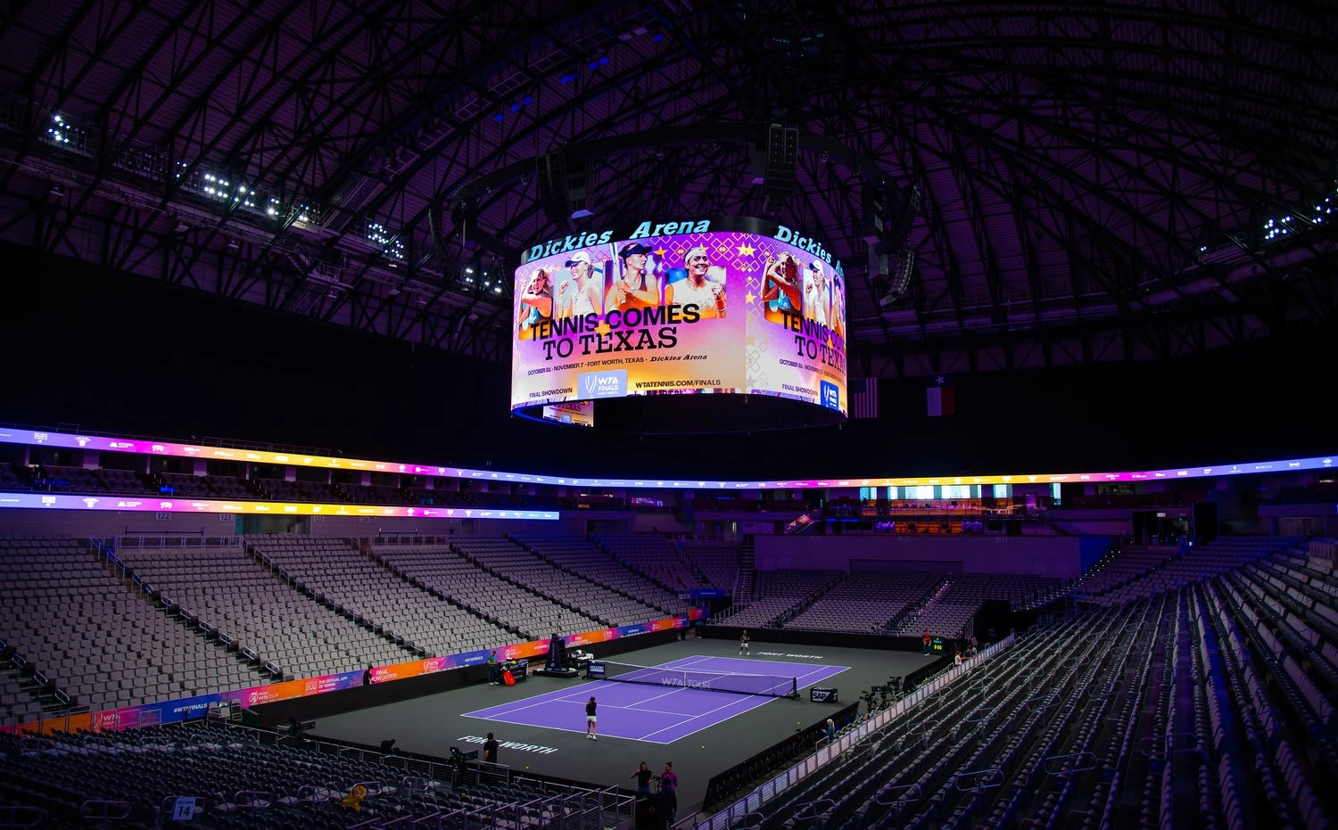 Full court shot at WTA Finals Fort Worth at the Dickies Arena