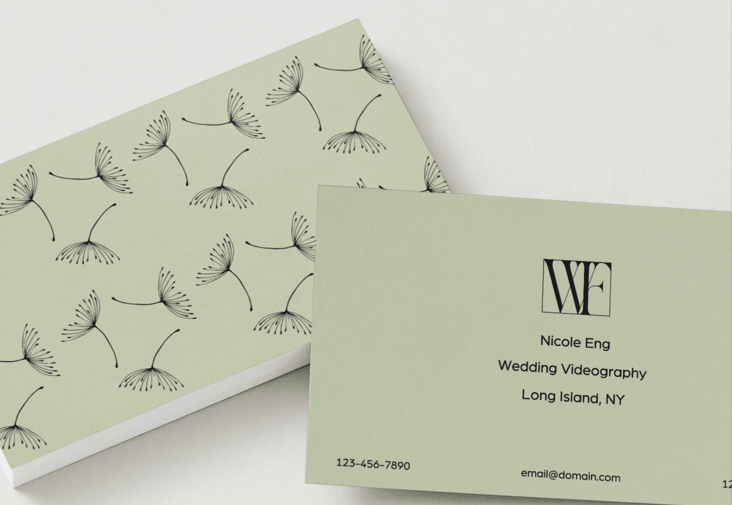 Even if business cards weren't in the brand package we went for, I wanted Nicole to be able to envision how her branding would look in the real world, how she would actually us it. 