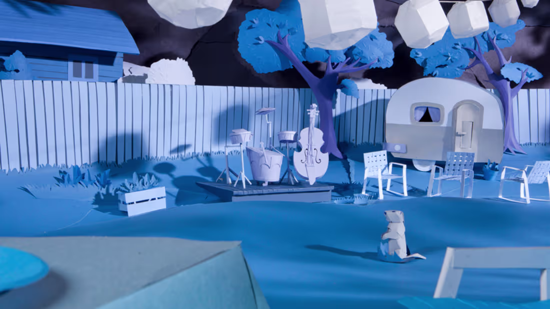 Cover image for Sweet’N Low: Handcrafted Paper Worlds