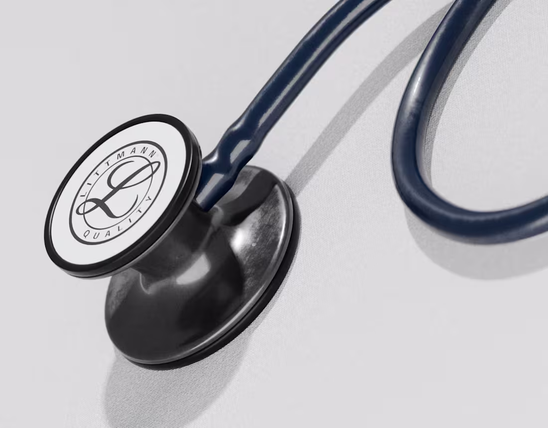 Cover image for Medicine. A World Apart: Photorealistic 3D Exploration