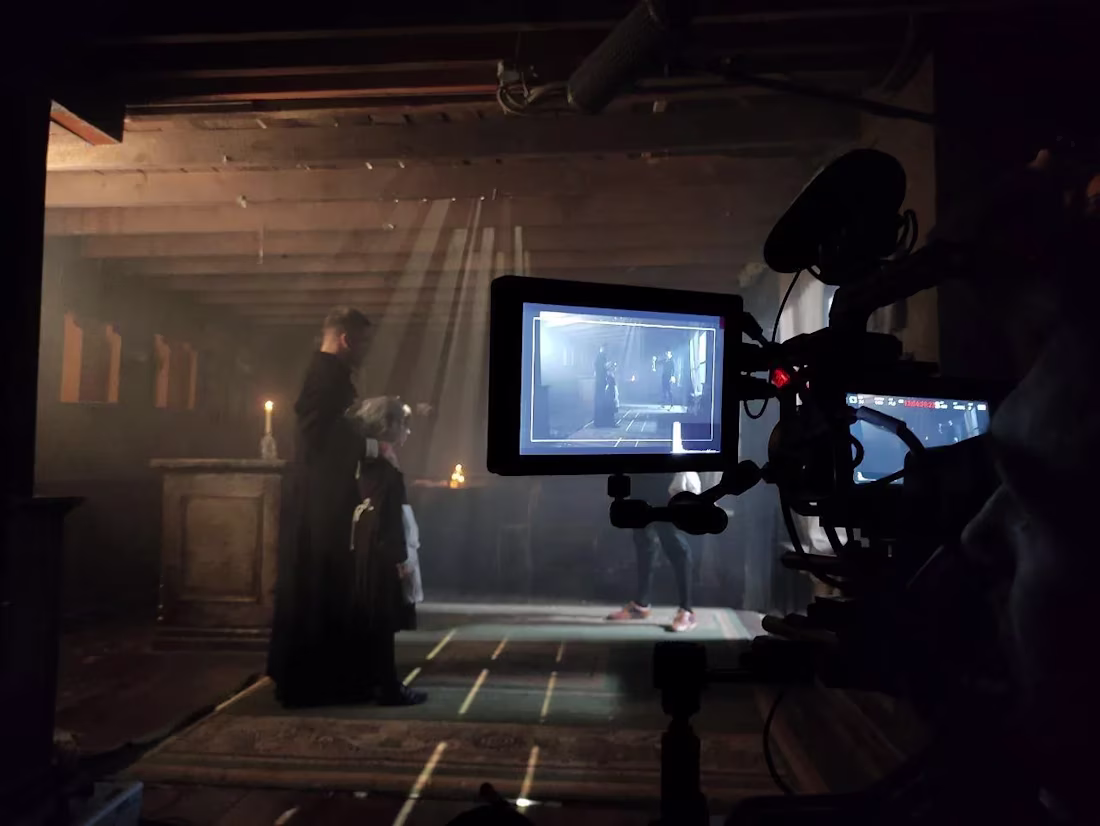 Cover image for A real-time interactive movie for