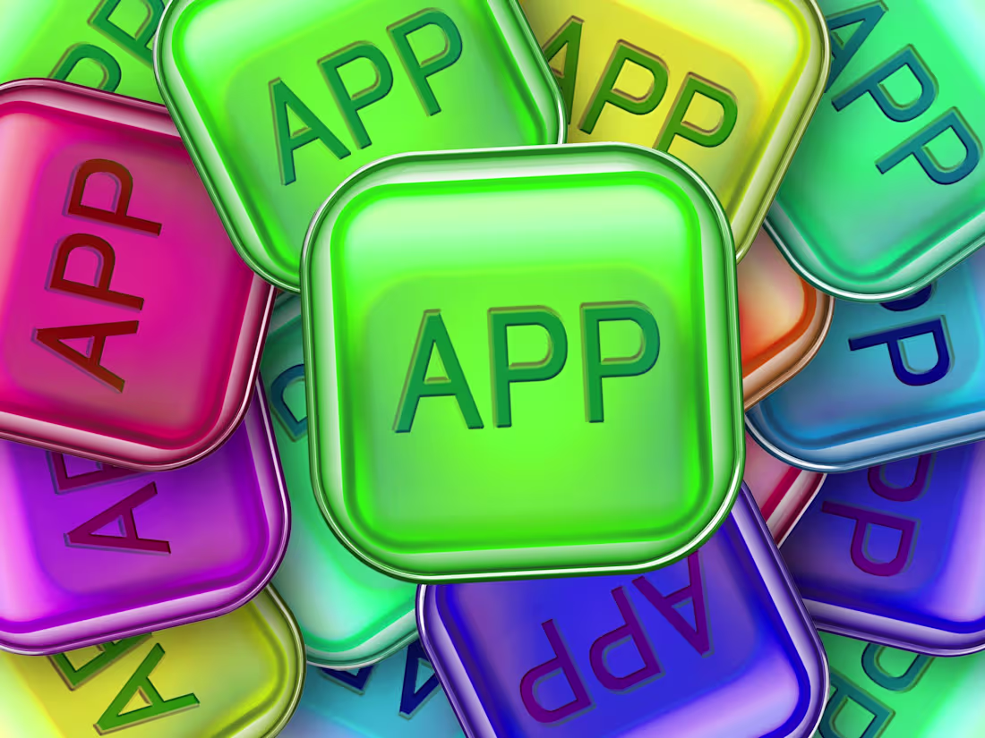 Cover image for 4 FINANCE APPS EVERYONE SHOULD HAVE