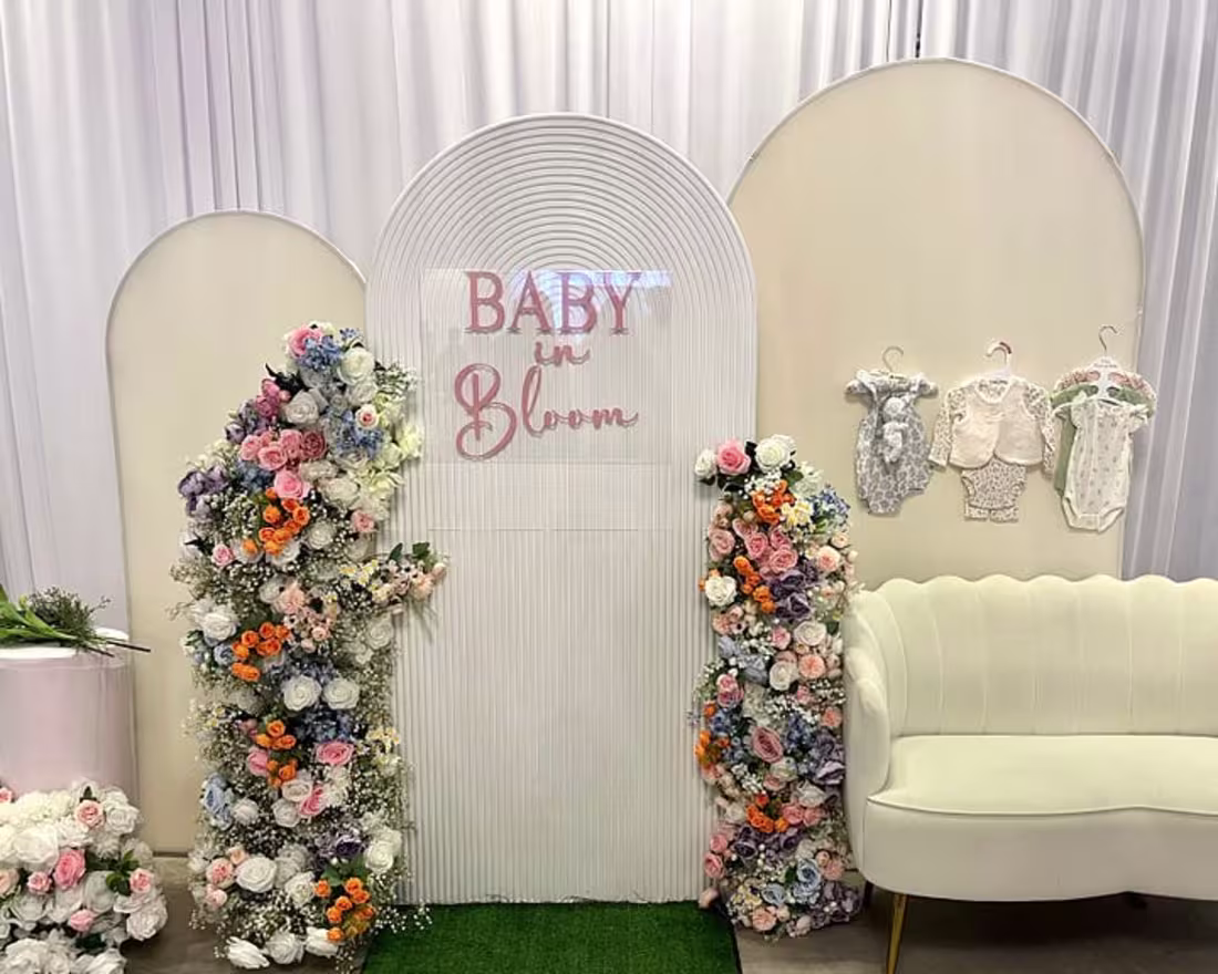 Cover image for Baby in Bloom: A Themed Baby Shower Event