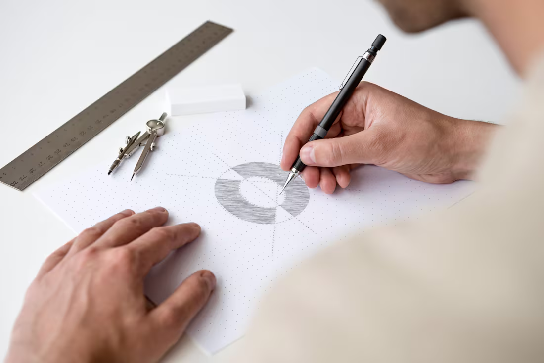 Cover image for Logo Design : Concept-Driven, Built to Last