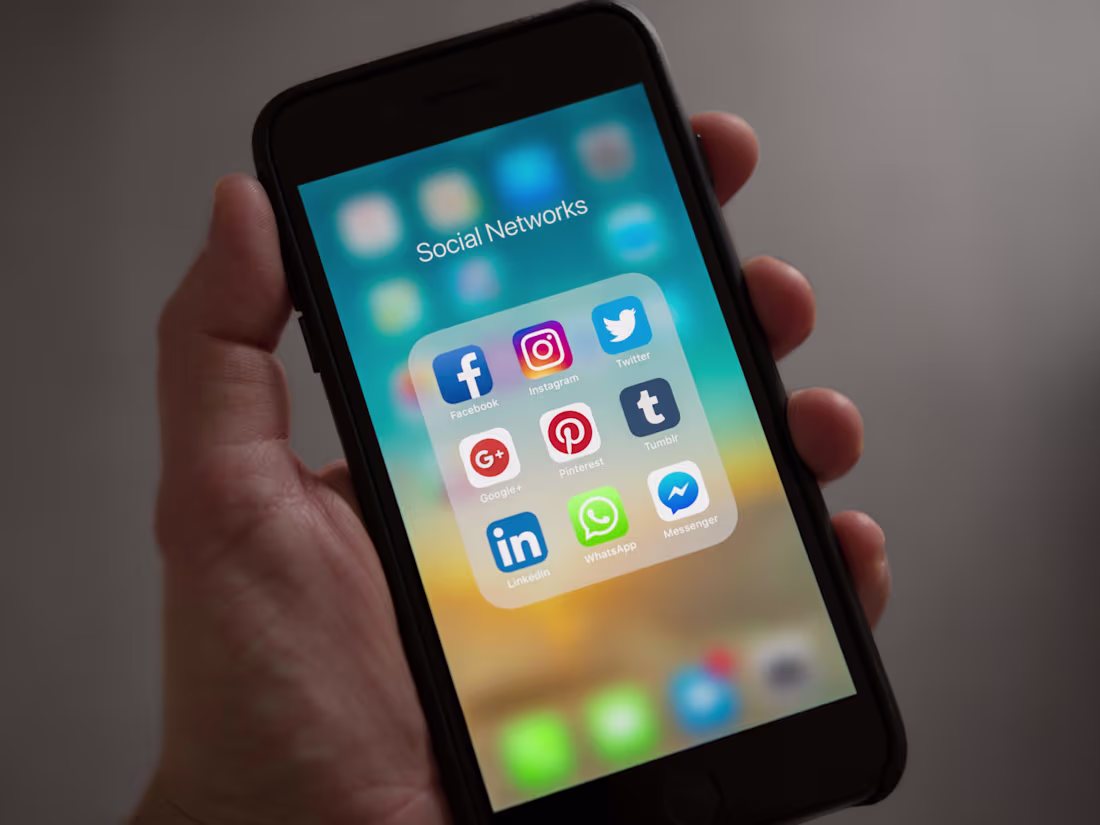 Cover image for Social Media Marketing