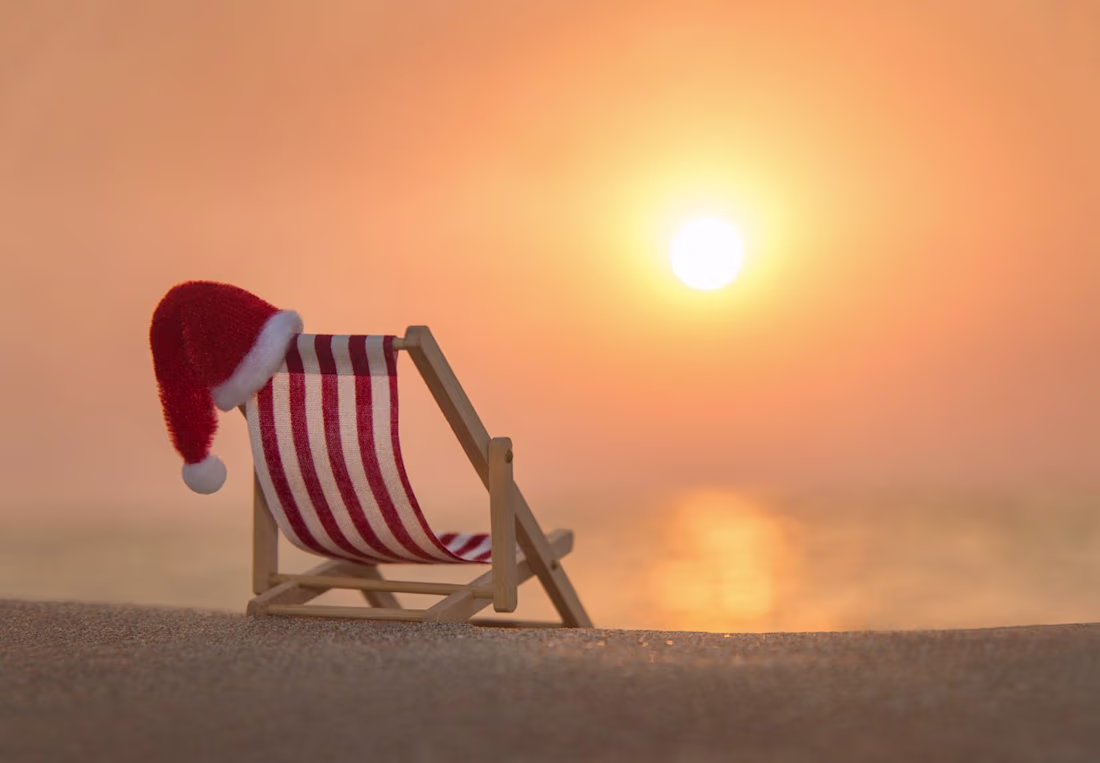 Cover image for The 9 Most Popular Holiday Travel Destinations in the U.S.