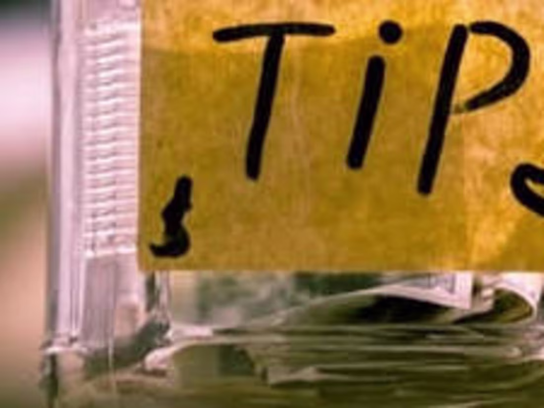 Cover image for Tipping Authors 