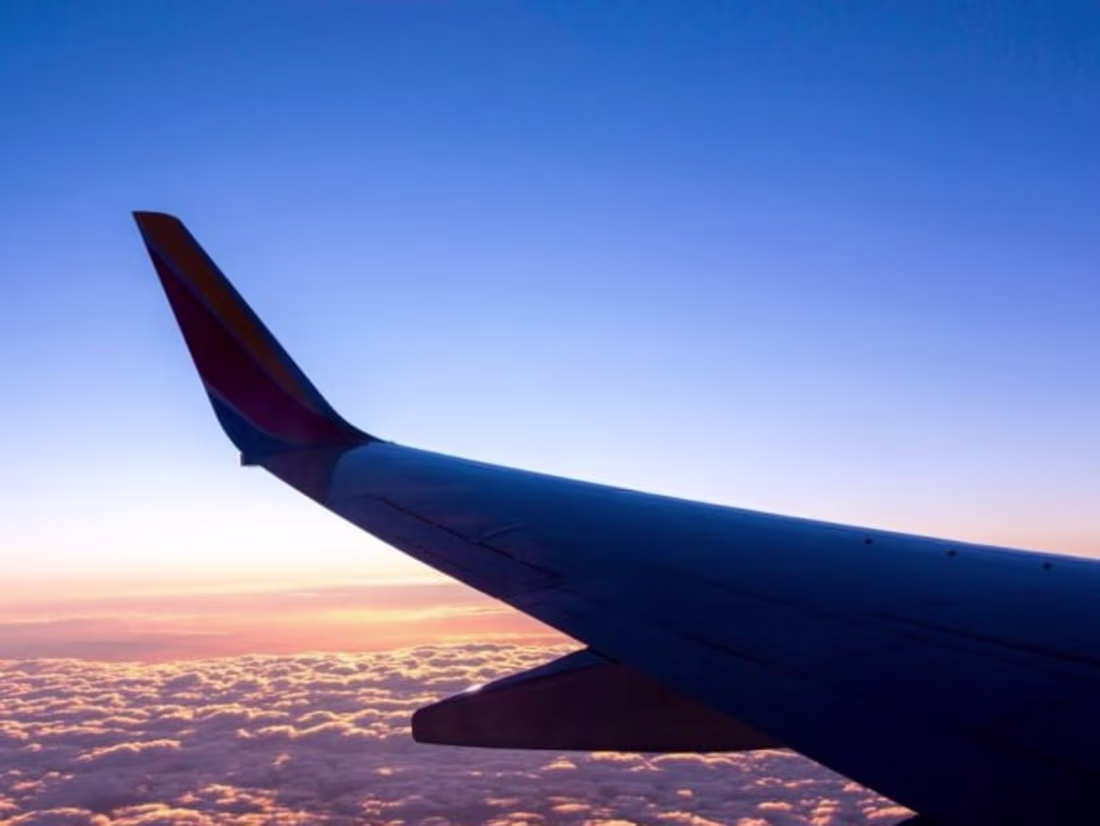 Cover image for 4 Tips To Maintain A Healthy Skin On Long-distance Flights