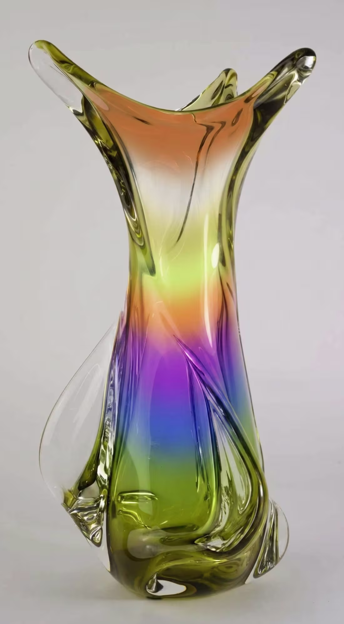 Cover image for Unique Vase Makeover: Transform with FLORA's Magic Creativity