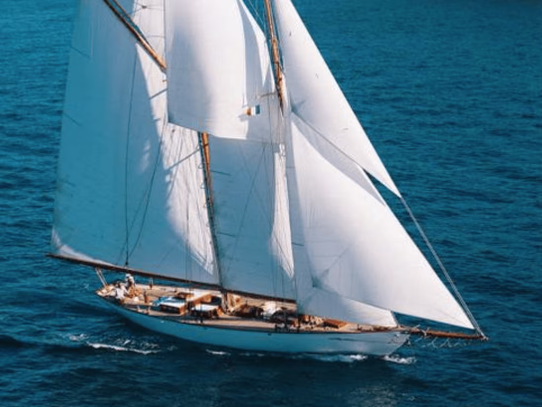 Cover image for Escape To The Seas