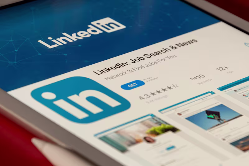 Cover image for LinkedIn Manager & Ghostwriter