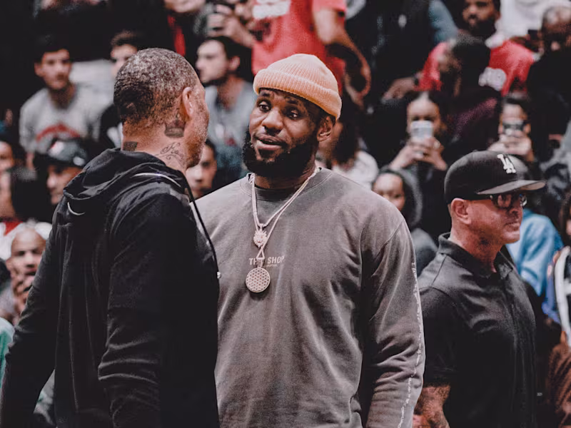 Cover image for LeBron James