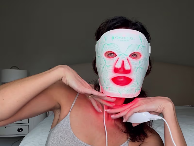 Cover image for Glowing Radiance: Omnilux Facemask and Neck & Décolleté Reel