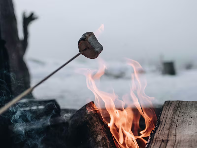 Cover image for Winter BBQs – Staying Warm While You Grill (Guest post)