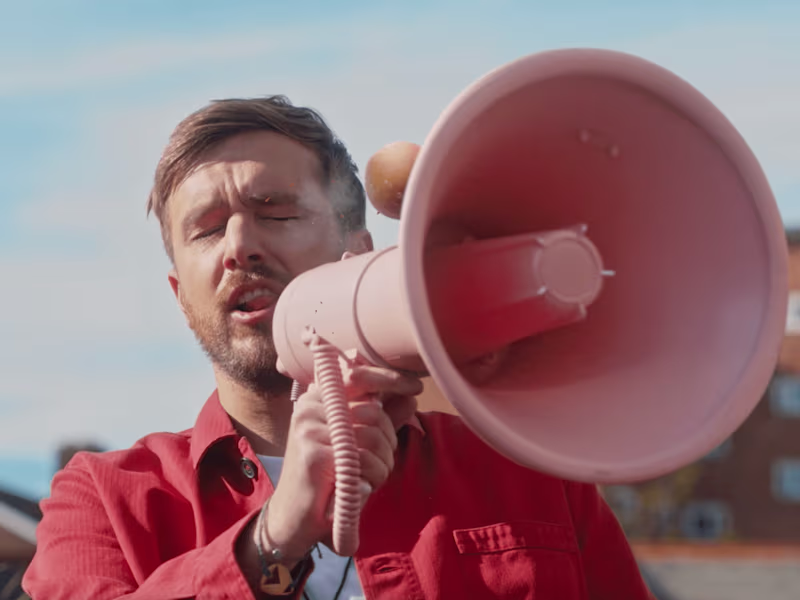 Cover image for Love Island