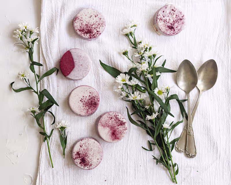 Cover image for Alfajores de Remolacha Foodstyling