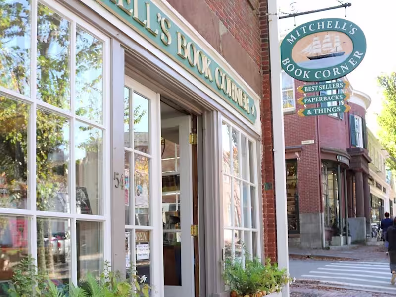 Cover image for BLOG: Why Locals Love Nantucket in the Off-Season