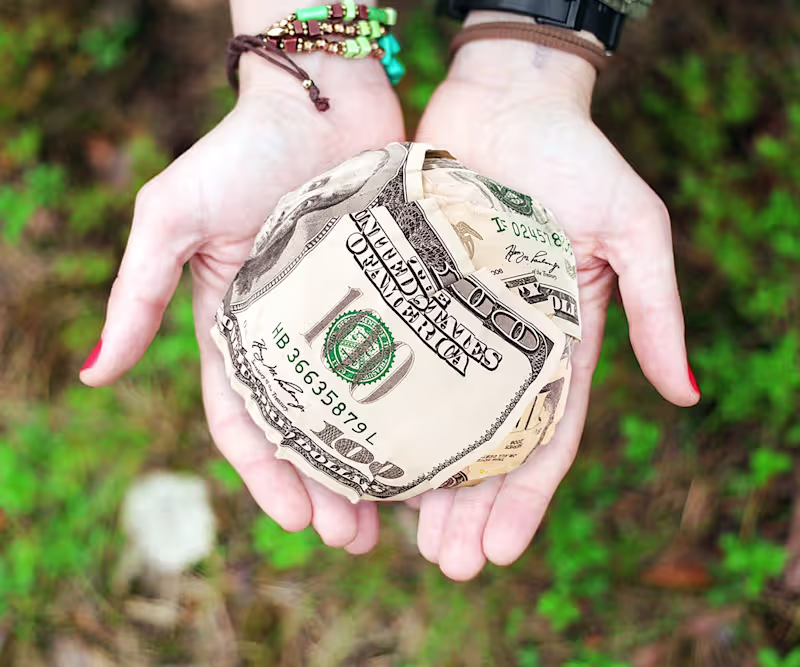 Cover image for Investor Deck & Fundraising Story Makeover
