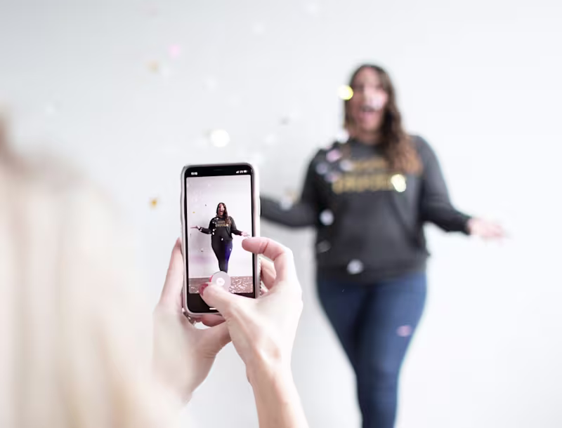 Cover image for 2,770-word blog for Hive: 17 e-commerce trends to watch in 2023