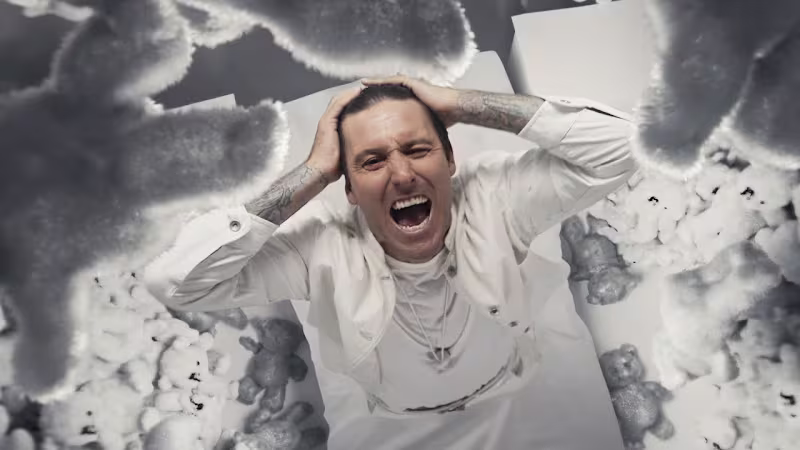Cover image for Parkway Drive - "Glitch" - YouTube