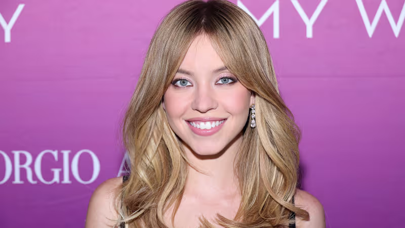 Cover image for Ways To Style Curtain Bangs, No Matter Your Hair's Length