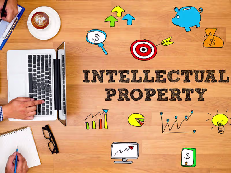Cover image for International IP Contract Drafting