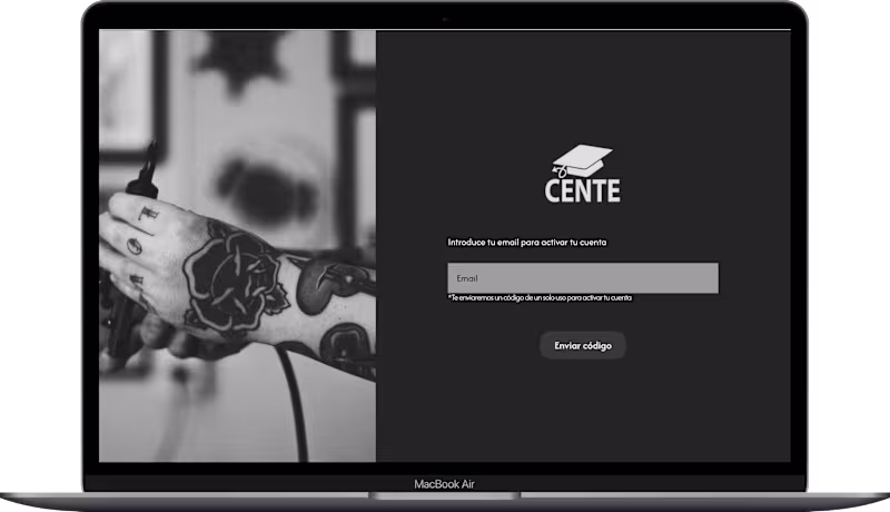 Cover image for Cente