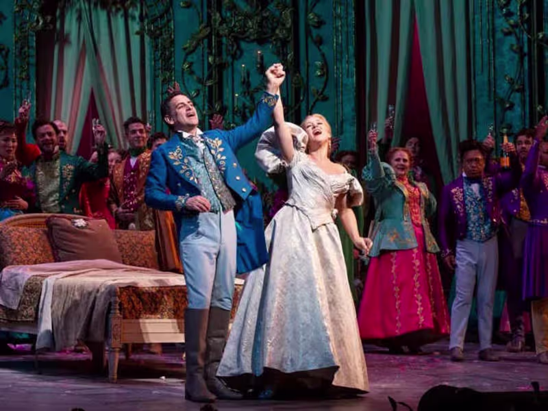 Cover image for Captivating Metropolitan Opera Performance