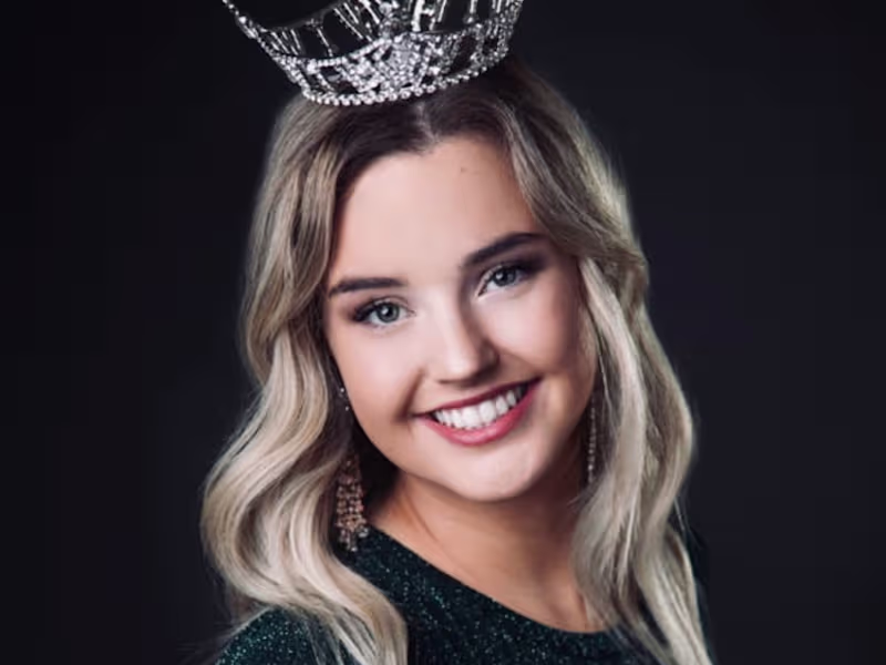 Cover image for Miss Burlington
