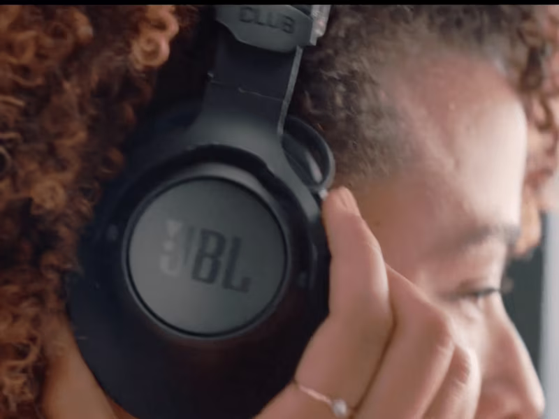 Cover image for JBL Headphones