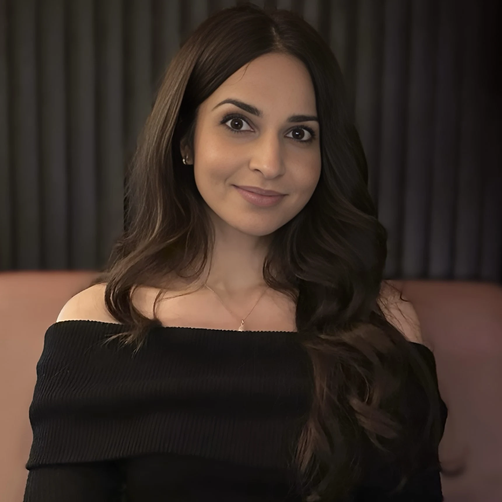 Gina Khanna's avatar